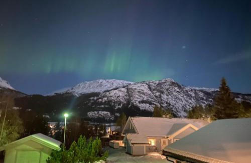 Hemsedal Apartment | Hus i Hemsedal sentrum, nær skianlegget - 3 sov og 7 sengeplasser