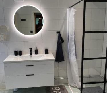 Solleftea Villa | Hus nära Hallstaberget