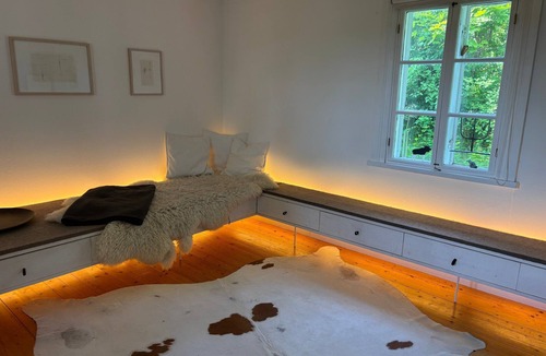Mariestad House | Hus Solgården – Holiday Home near Lake Vänern