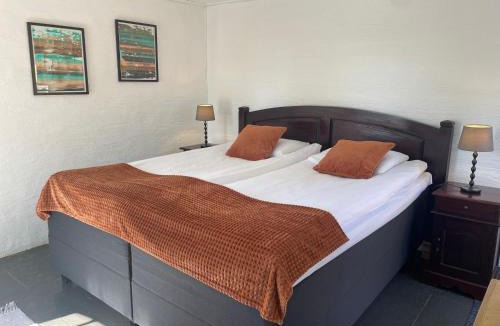Sjobo Bed & Breakfast | Husargårdens Bed & Breakfast