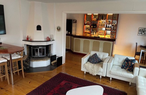 Dala-Husby Bed & Breakfast | Husby Wardshus