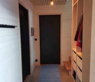 Isfjorden House | Huset ved skogen