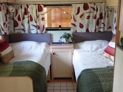 Osthammar Apartment | Husvagn i lantlig miljö Roslagen