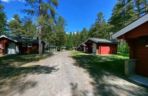 Lovsjo Cabin | Hyltena Stugby