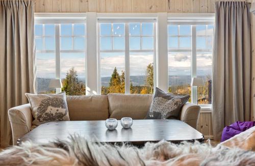 Nord-Aurdal House | HYTTEEVENTYR I VALDRES MED JACUZZI, 5 soverom, alpinbakke og skiløyper like ved!