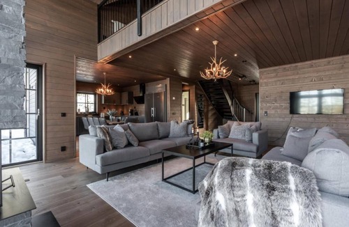 Idre Ski Chalet | Idre Sky Mountain Lodge- Ski in Ski out