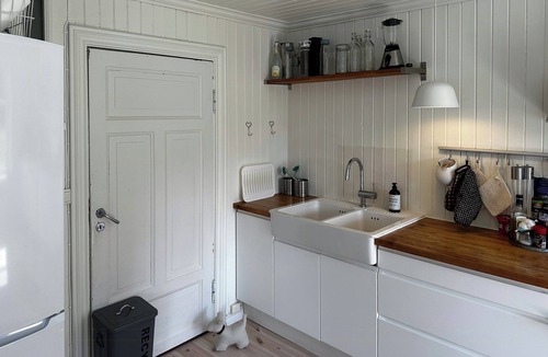 Bamble House | Idyllic house by Bamlevannet