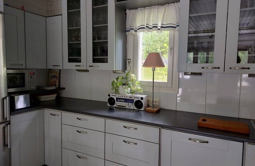 Lahti House | Idyllic lakefront house in serene Lahti perfect for relaxing stays