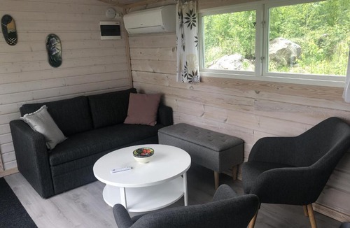 Juva Ski Chalet | Idyllic Lakeside Cottage