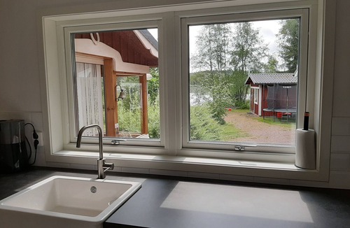 Falun House | Idyllic Swedish house in a fantastic location on its own beach