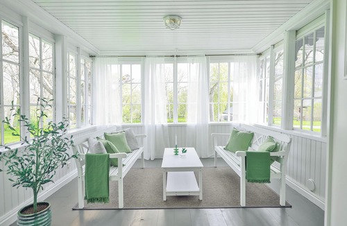 Loppi Villa | In the eastern wing, 6 people accommodate in a three two-person rooms