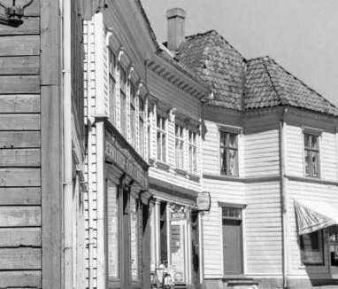 Bergen City Centre Apartment | In the middle of Bergen City in a real Bergenshus from the 18th Century