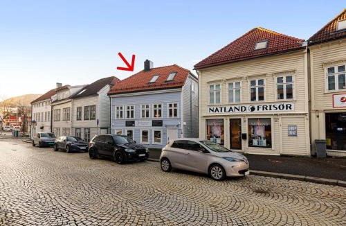 Bergen City Centre Apartment | In the middle of Bergen City in a real Bergenshus from the 18th Century