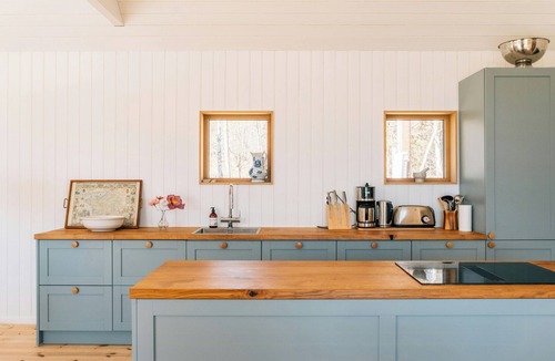 Soderholm House | Island home by water and sauna in Södermöja