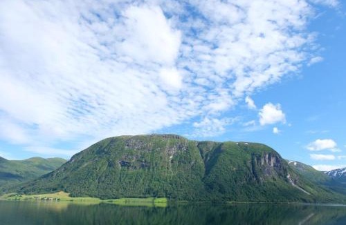 Jolster House | Jølster Lake View