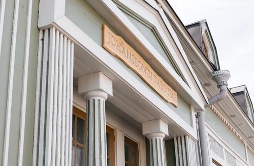 Ylamylly Hotel | Johanssonin talo 1849