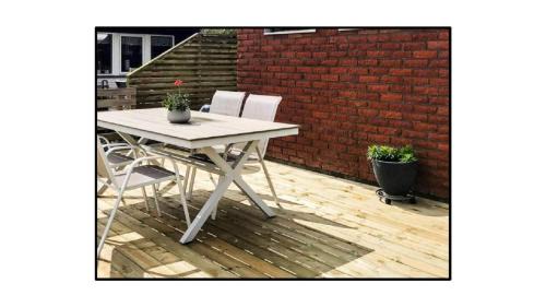 Stenungsund Apartment | Källarlägenhet Stenungsund
