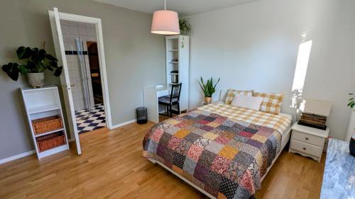 Molndal House | Kamer in een woning vlakbij Natuur en Göteborg
