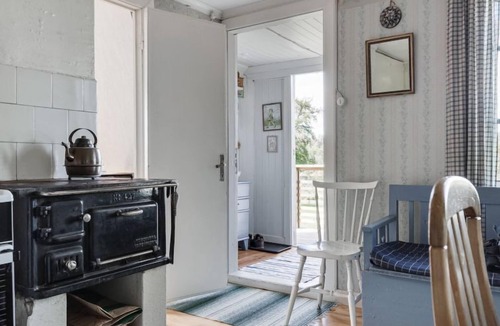 Fargelanda House | Kasen Lillstugan by Interhome