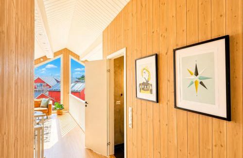 Stamsund Villa | KB - Nordic Luxury Rorbu with Jacuzzi