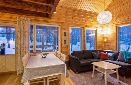 Yllas House | Kevätpiippo b