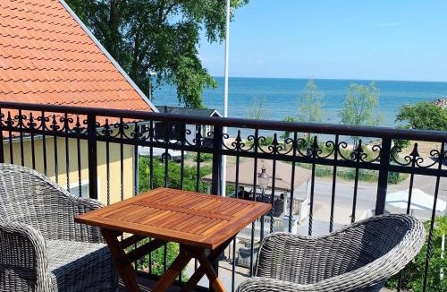 Kivik Hotel | Kivikstrand Badhotell