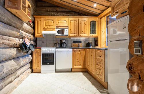 Yllasjarvi House | Klasun Maja B by Holiday in Lapland