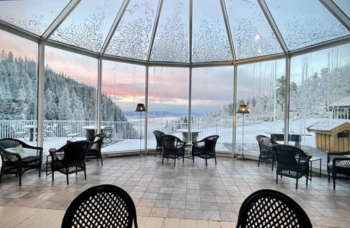 Hole Hotel | Kleivstua
