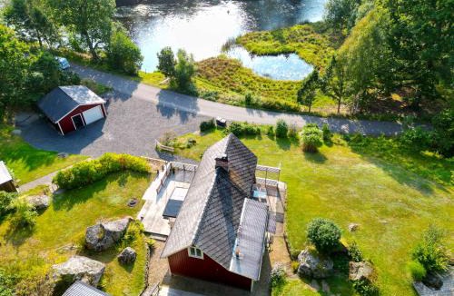 Svangsta House | Knaggelid Guest Houses