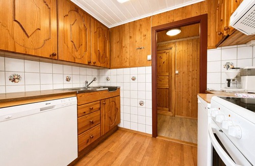 Al Municipality Cottage | Knutebu Cabin at Kikut with Ski Trails at Your Doorstep