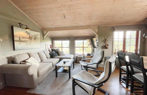 Vegarshei Ski Chalet | Koia - flott beliggenhet ved vannet Vegår