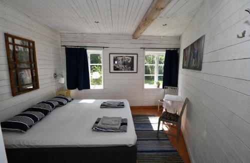 Fors Bed & Breakfast | Kolarbo Gård B&B