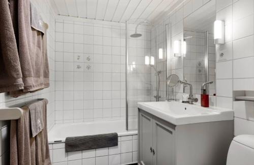 Sor-Fron House | Koslig hytte med ski in og out