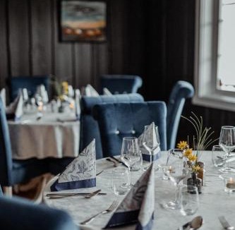 Ballstad Resort | Kræmmervika Havn