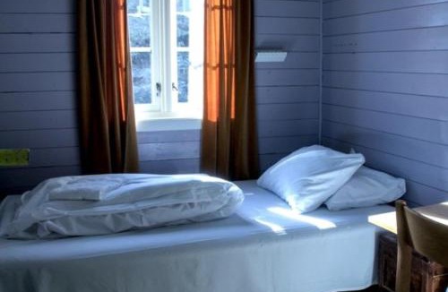 Ballstad Apartment | Kræmmervika Rorbuer - Rustic Cabins & Hostel in Lofoten