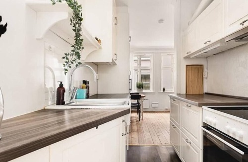 Bergen City Centre House | KS12 - Charming 3BR Bergen House with Garden