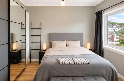 Laksevag Apartment | KS71 - 1BR Balcony and Seaview