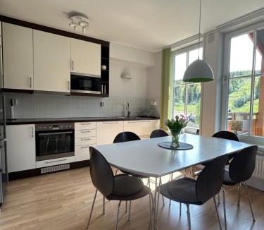 Jarbo Apartment | Kungsbergets finaste läge, Åhus B - semesterboende med sauna