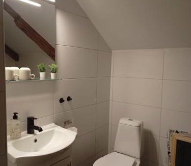 Kungsgarden Bed & Breakfast | Kungsgården BnB