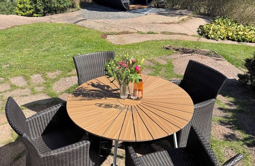 Oskarshamn House | Kustvilla Oskarshamn - Pure relaxation in the archipelago with a sauna, near the Baltic Sea, and a boat