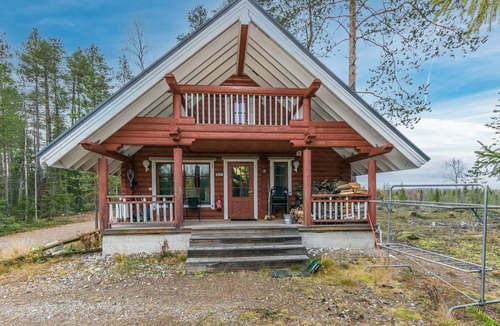 Lampivaara House | Kuukkelin tupa 2 by Interhome