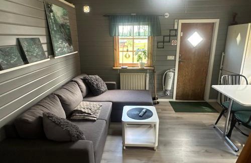 Sjotofta House | Kvarnsjöns Naturcamping stuga 1
