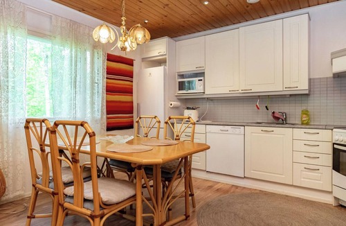 Hirvensalmi House | Lääsänäyräs by Interhome