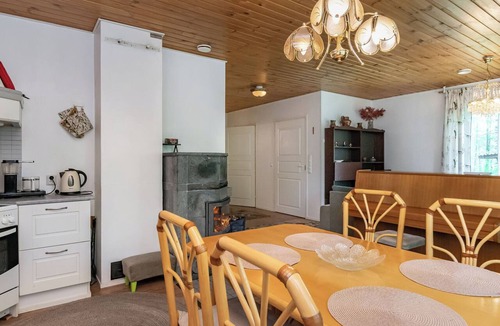 Hirvensalmi House | Lääsänäyräs by Interhome
