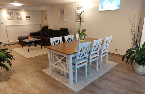 Partille Apartment | Lägenhet på landet nära stan