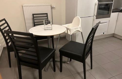 Partille Apartment | Lägenhet på landet nära stan