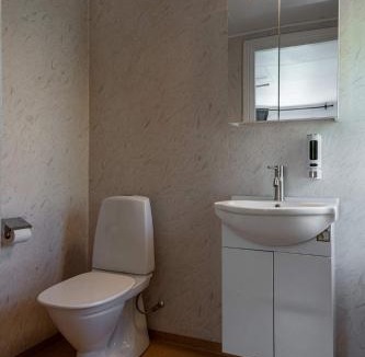 Hoor Cabin | Långstorp 200 Gästhem i Höör vänster