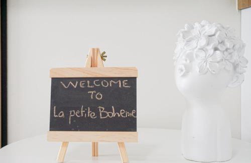 Haninge Apartment | La Petite bohéme with free parking
