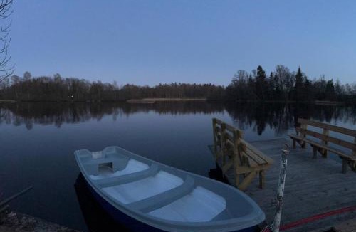 Perstorp Municipality House | Lake cottage with private pier