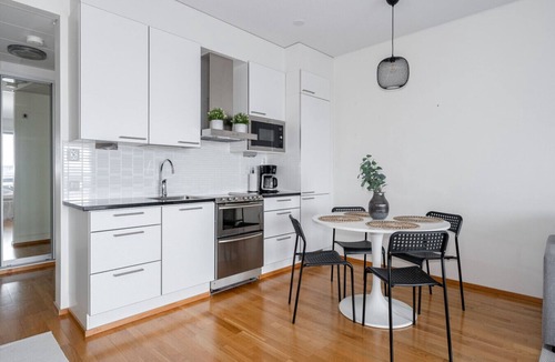Tampere Apartment | Lake View 7th Floor Studio next to Downtown